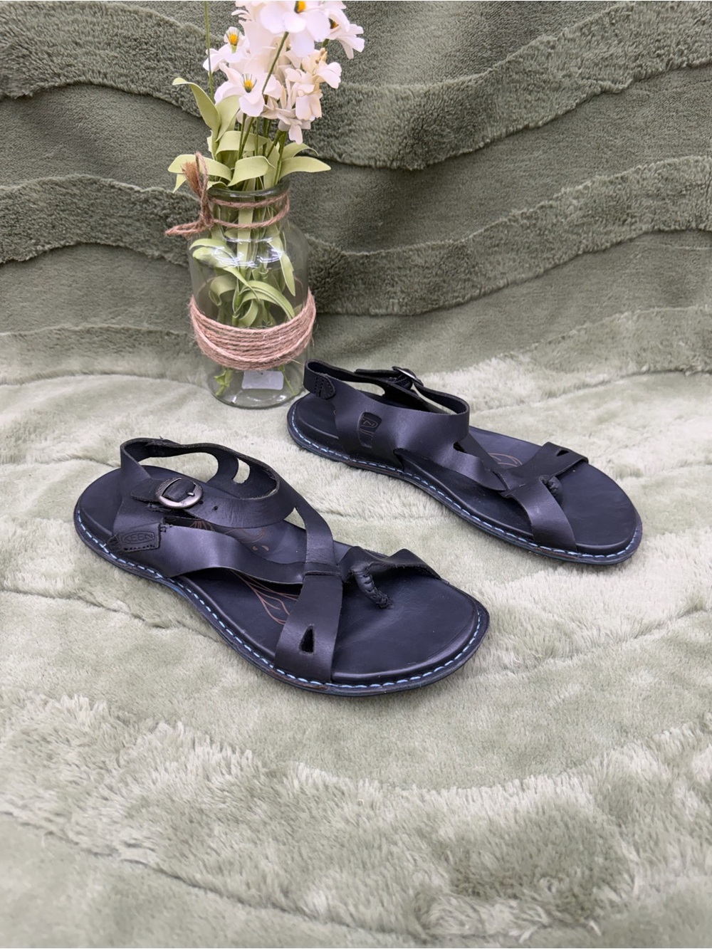 Keen leather sandals